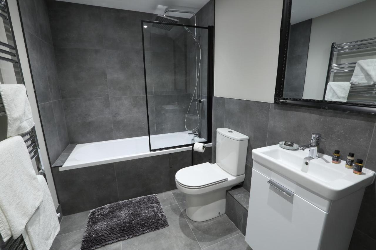 Declaration Suite Rhyl Exterior photo